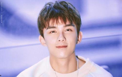 吴磊向涵之圈内人爆料,圈内人真实生活揭秘 第2张 吴磊向涵之圈内人爆料,圈内人真实生活揭秘 第2张